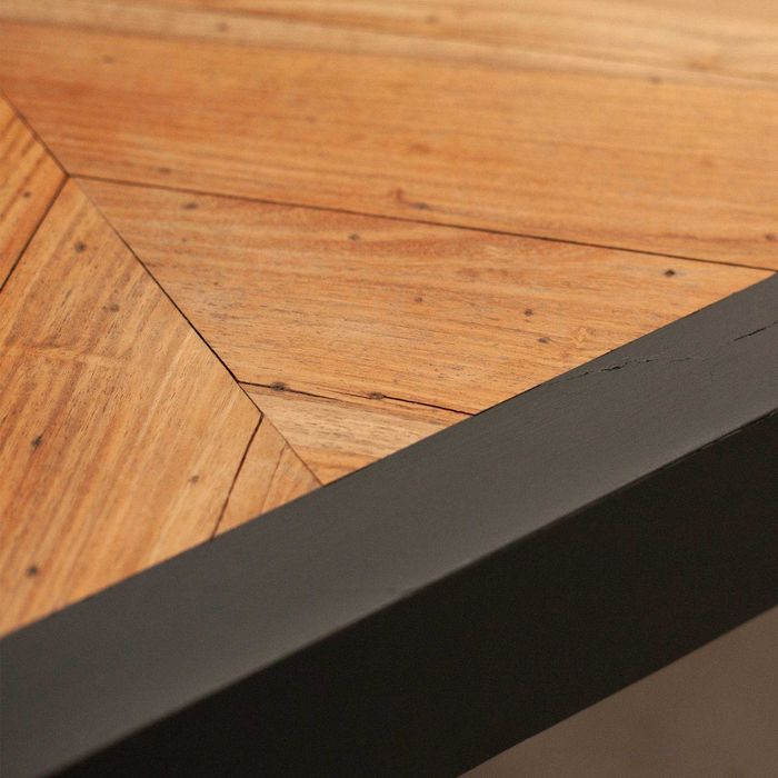 квадратна маса за кафе