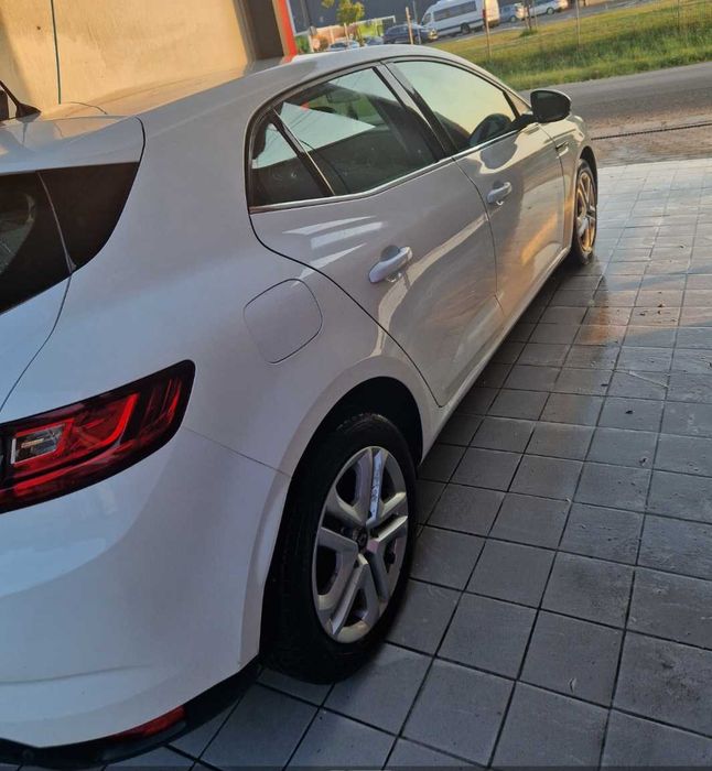 RENAULT Megane 2018 — imagine 4