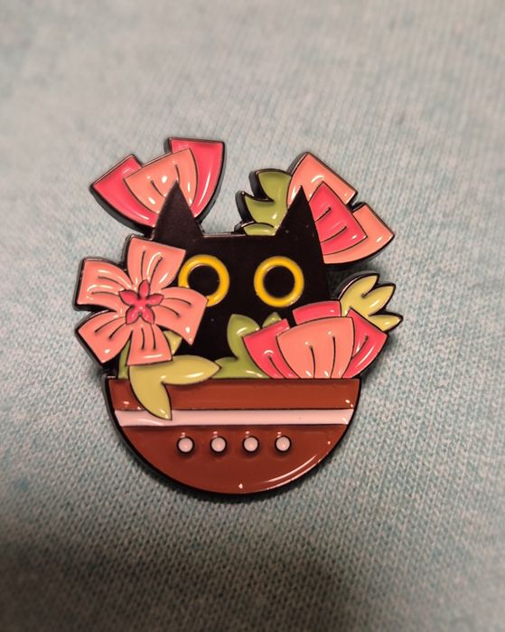 Метални значки, пинове и брошки