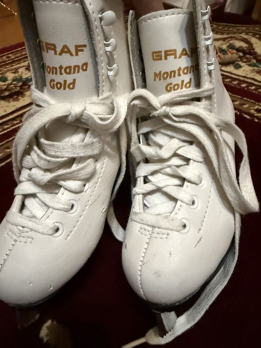 Продам детские фигурные коньки