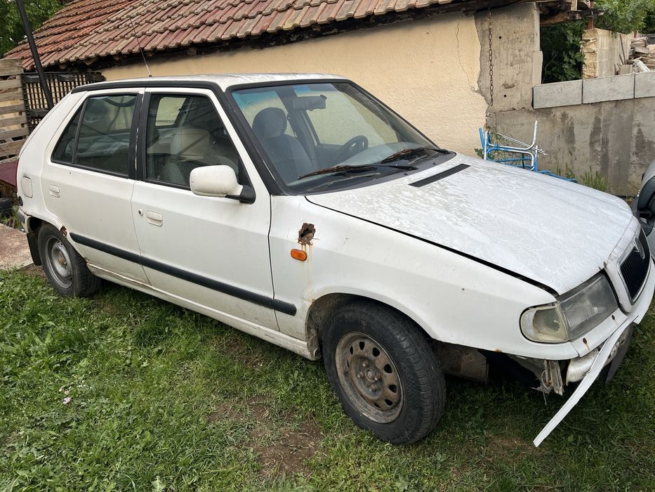 Шкода Фелиция на части. Skoda