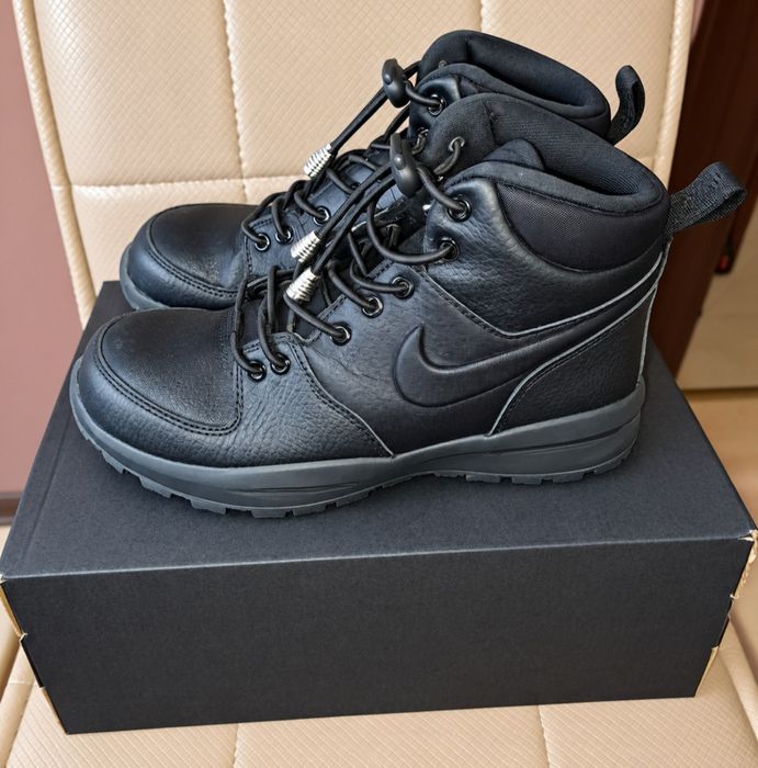 Боти Nike, номер 37.5, цена 15 евро