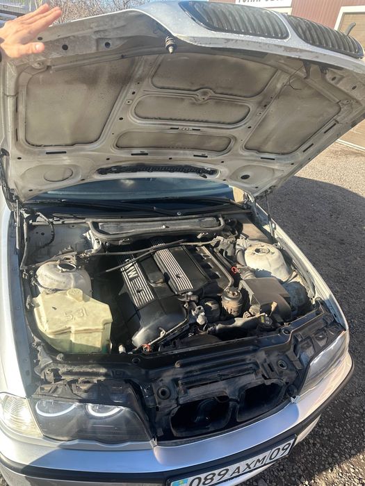 Продам машину бмв е46