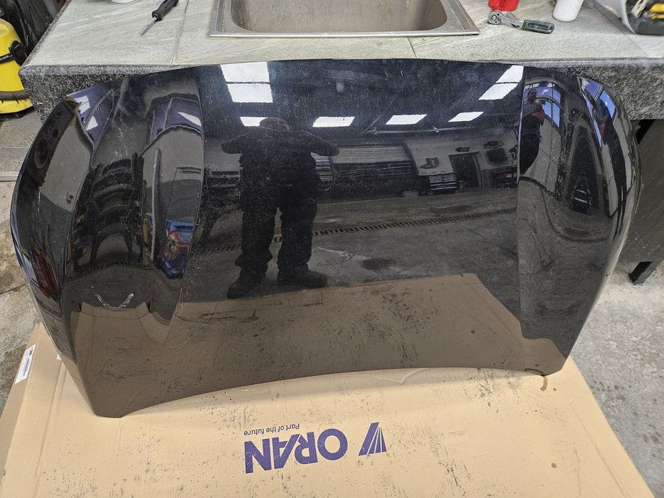 Преден капак peugeot 208