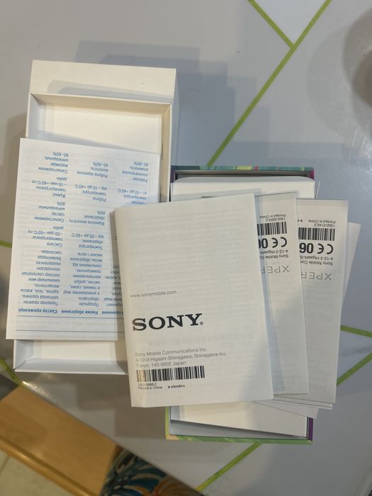 Продам телефон Sony F5122