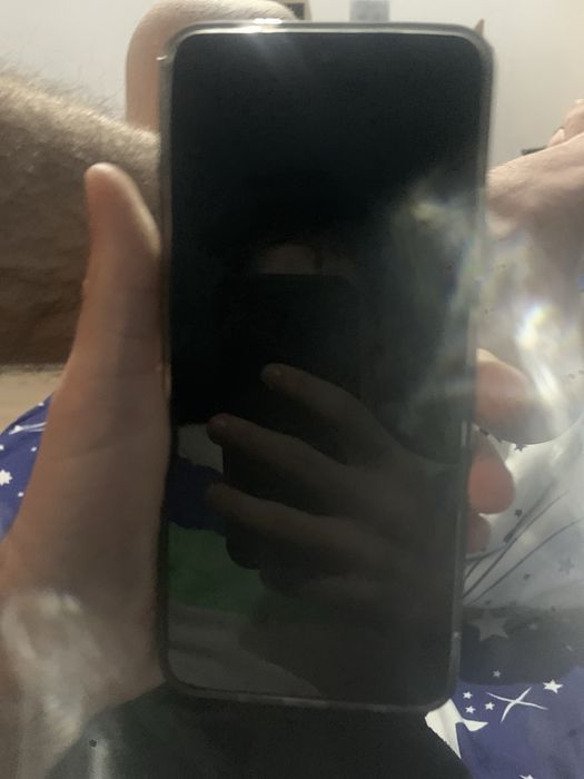 Vand redmi  stare buna narw nicio problema bateria full capacitate gb