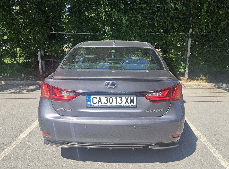Автомобил Лексус GS 450h