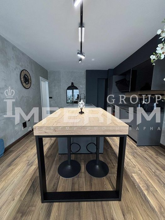 Продава се Двустаен апартамент в Варна, Бриз - 80 кв.м за 13 €/кв.м - Снимка #4