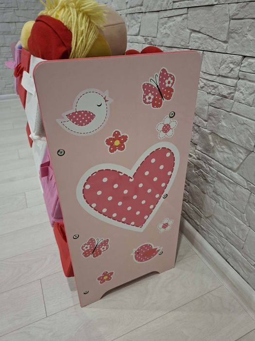 Здравейте, продавам детска етажерка с размери 60/30/66