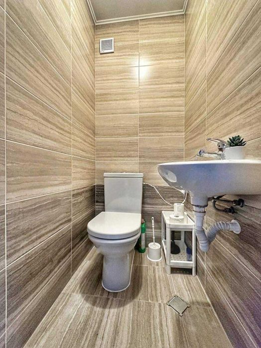 Дава се под наем Тристаен апартамент в Пловдив, Южен - 94 кв.м за 425 € - Снимка #6