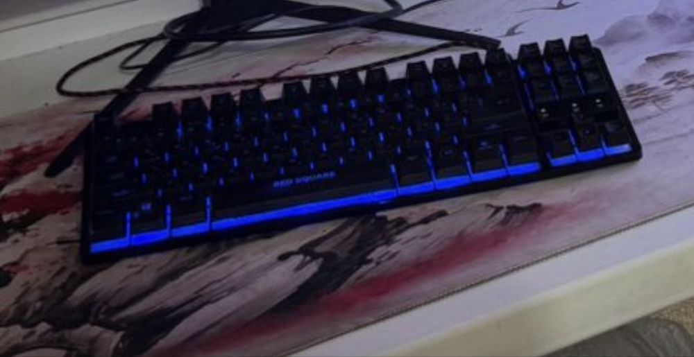 Клавиатура red square