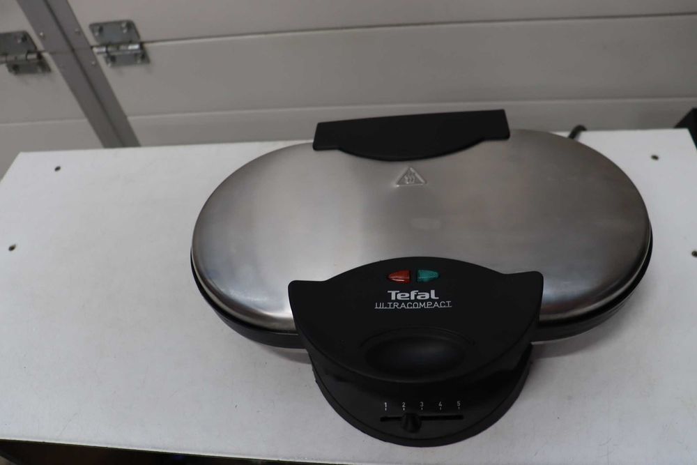 Гофретник Tefal Waffle Maker (WM311D) 1000W