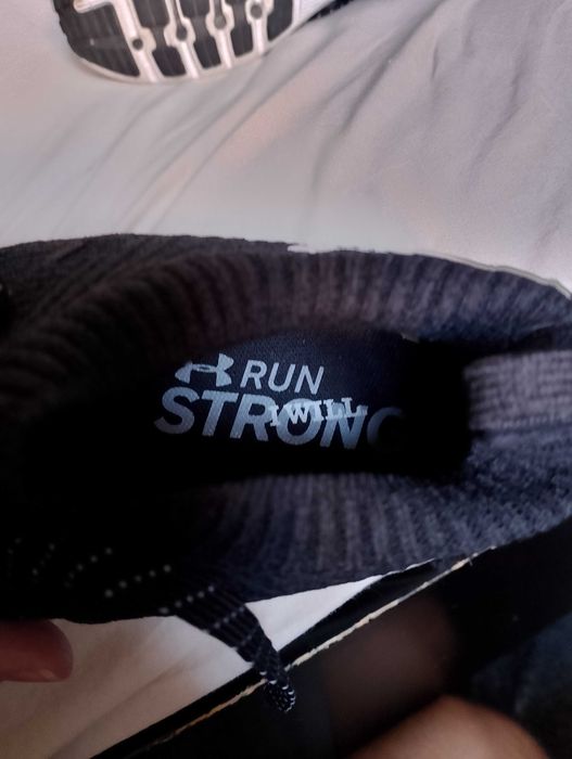 маратонки - Under Armour Slingflex