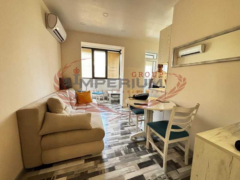 Дава се под наем Тристаен апартамент в Варна, Базар Левски - 80 кв.м за 765 € - Снимка #1