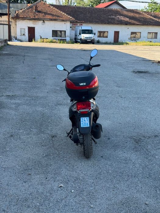 Motoscuter luxxon 49cc - 870 km reali - import Germania