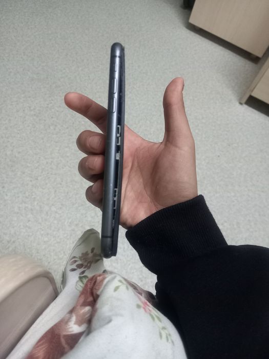Обменяю Iphone 11