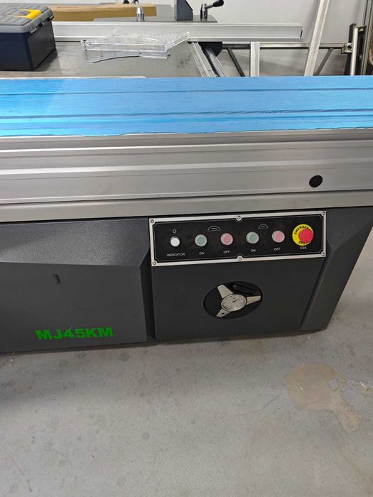 станок форматно раскроечный MJ45KM