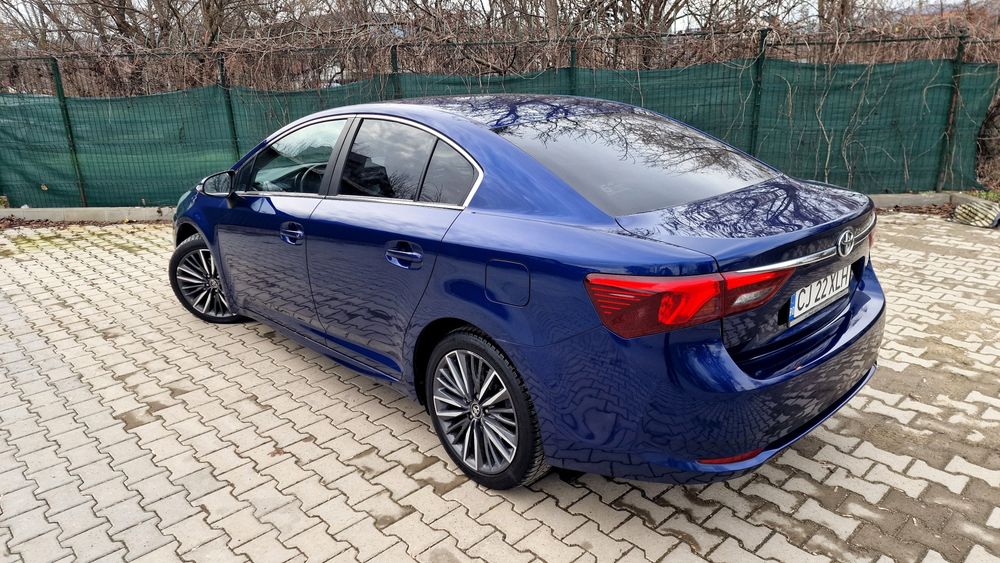 Toyota Avensis D-4D 143 CP Executive, Keyless /Bi-Xenon/ Piele/Memorii