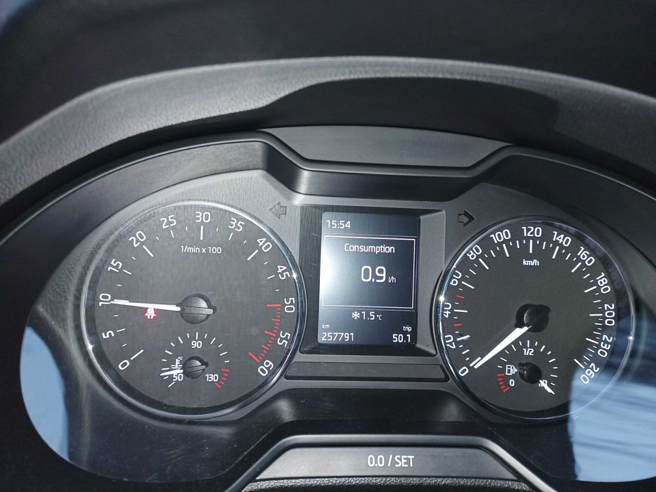 Vând Skoda Octavia III 1.6 TDI 105 CP