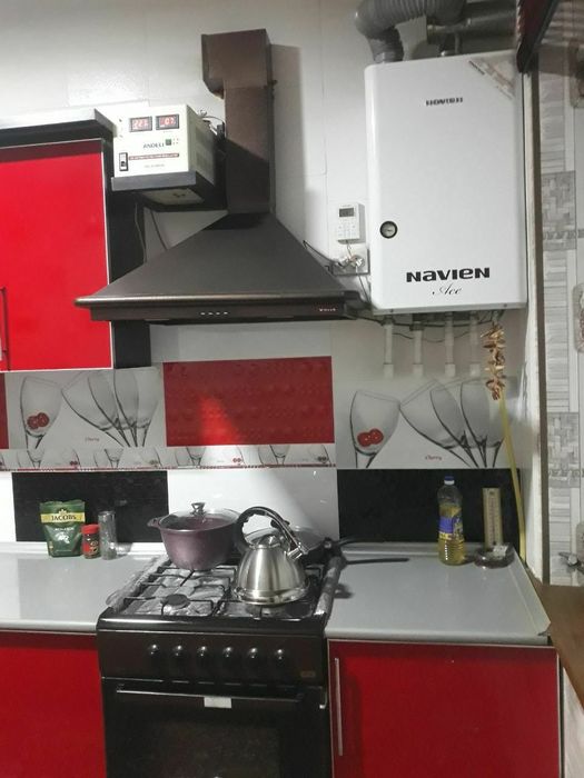 Урганч шахар марказида  3 хонали квартира Ижарага берилади