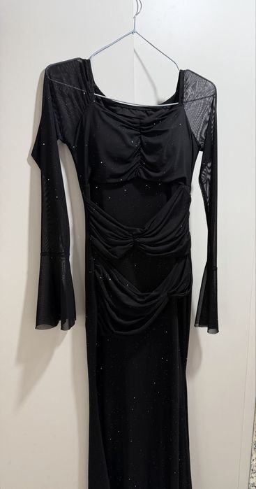 Платье черное вечернее