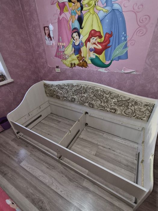 Подростковая кровать с матрасом