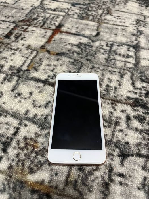 IPhone 8 Plus б/у