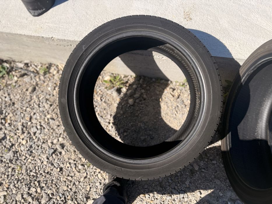 Летни гуми 235/40/19 ДОТ:24 BRIDGESTONE