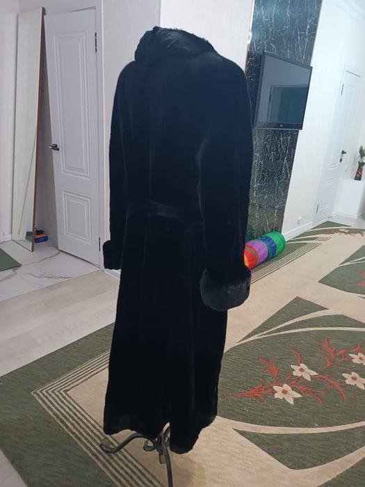 Норковая шуба черный бриллиант