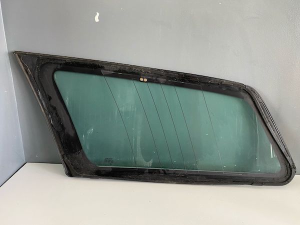 Geam Dreapta Spate VOLVO V50 2004 8650443
