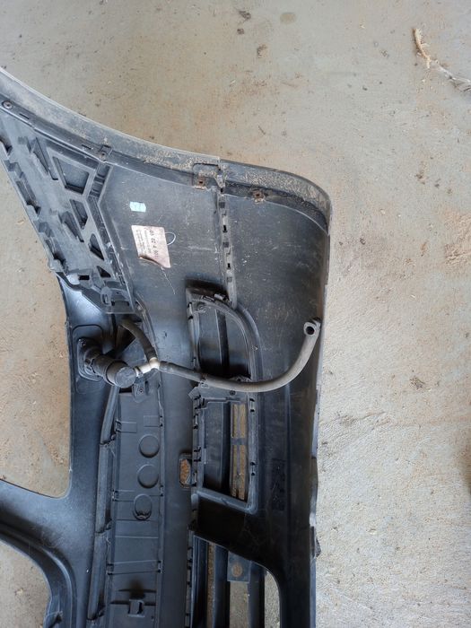 Предна броня и калник за Volkswagen Tourane