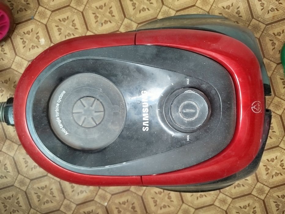 Пылесос Самсунг .