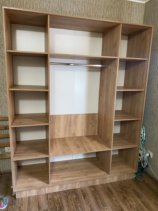 Продам слальный гарнитур