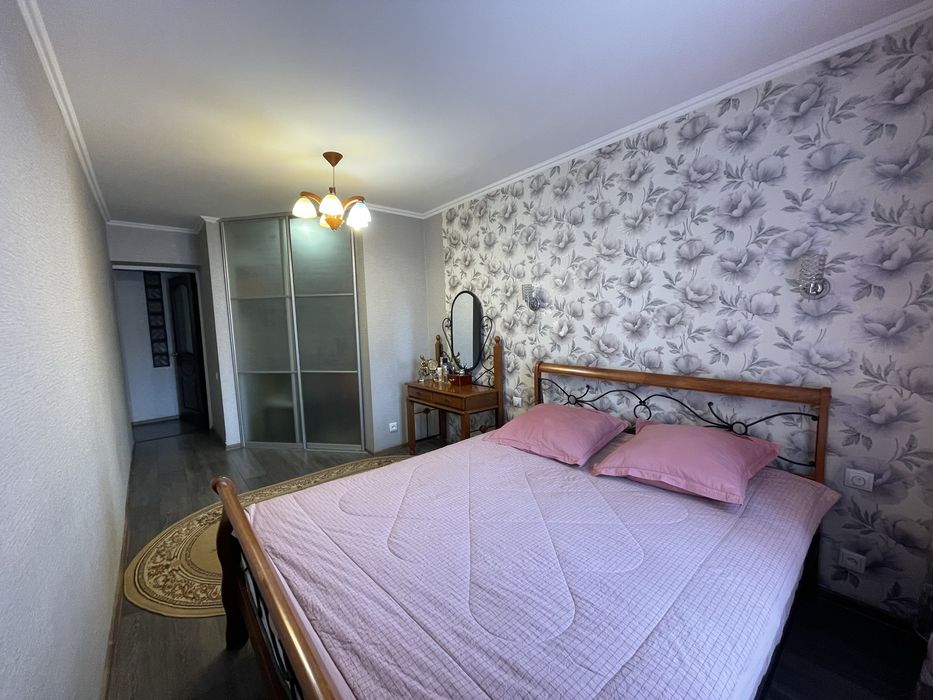 Продается 4х ком. квартира, р-н Стрелки