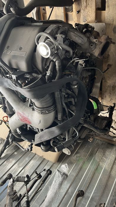 Двигатель Ауди алроад 2.7