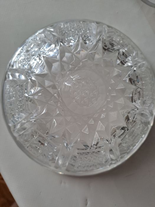 Конфетница,хрусталь,сервантное хранение е
