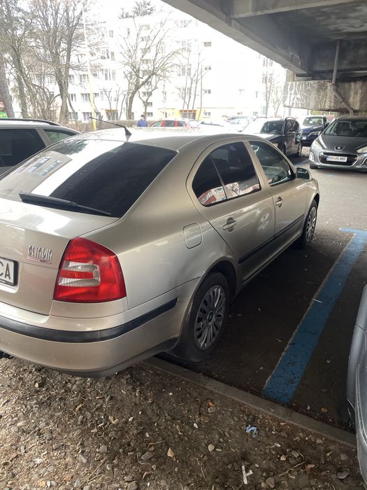 Vand Skoda Octavia 1,6 benzina,102cp,2005,euro4,272000km,cod motor bgu