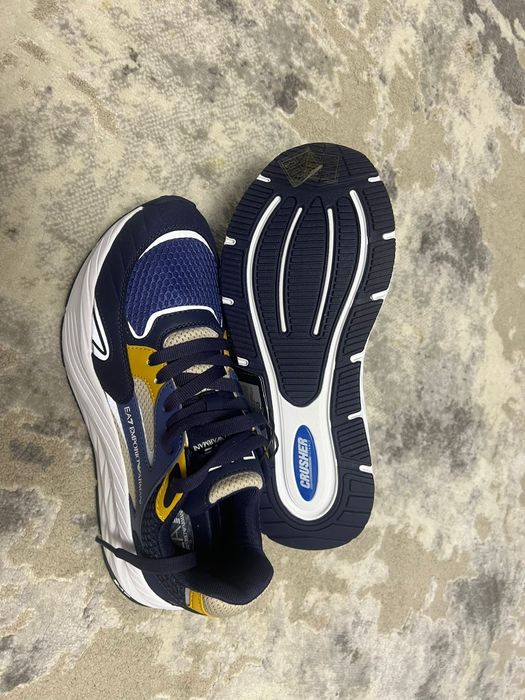 Vind Adidasi Emporio Armani 41