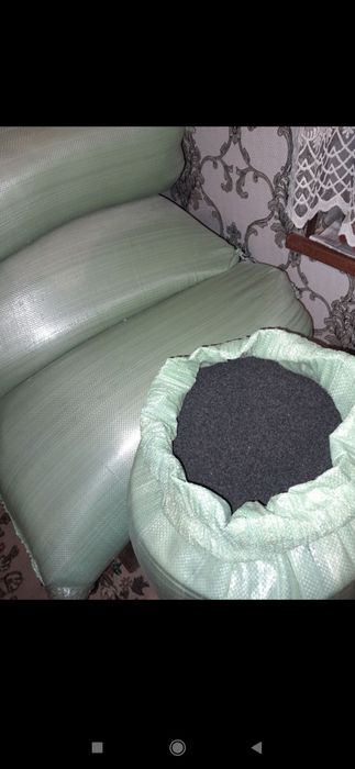 Пиёз уруґи сотилади.Орландо сорти Янги уруґ тозаланган.