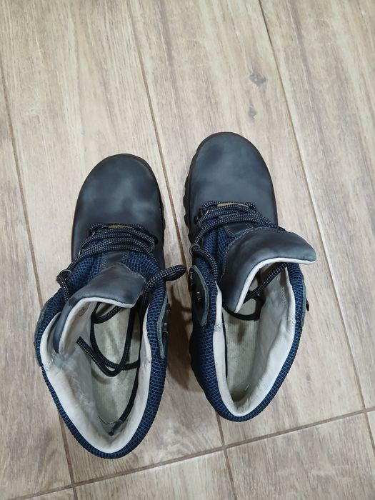 Дамски  обувки 38, 24см.