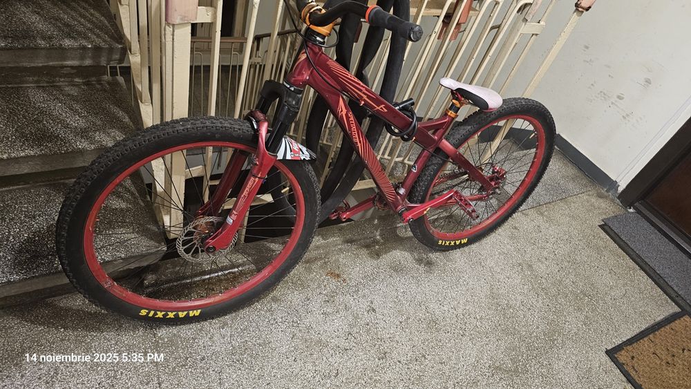 Biciclete Specialized