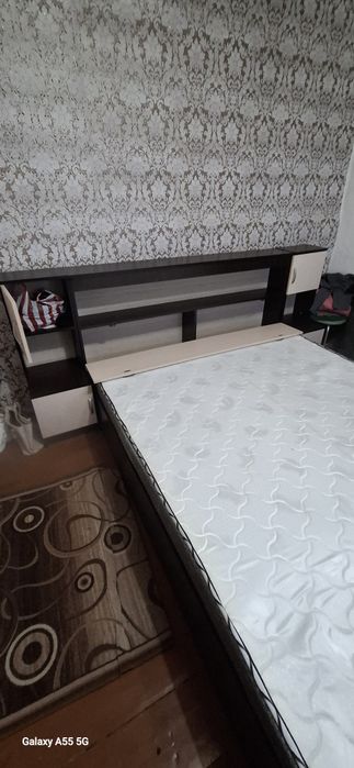 Двухспальная кровать