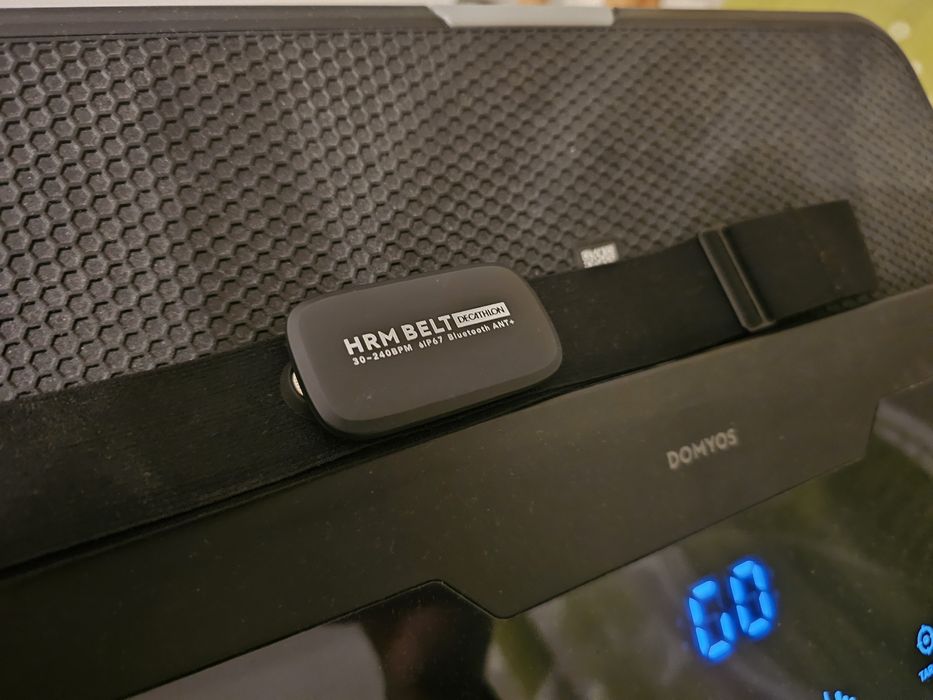 Bandă de alergat pliabilă 16 kmph RUN500 + centura cardio piept