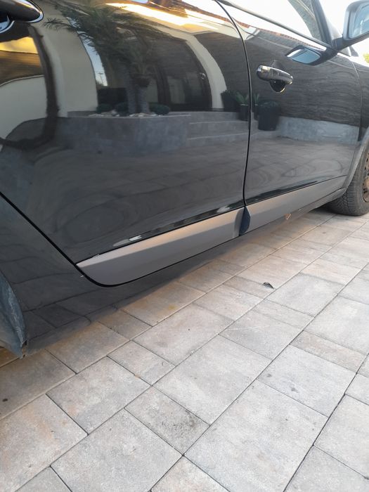 Bandou Ornament Usa Portiera Fata Spate Stanga Dreap  Renault Megane 3