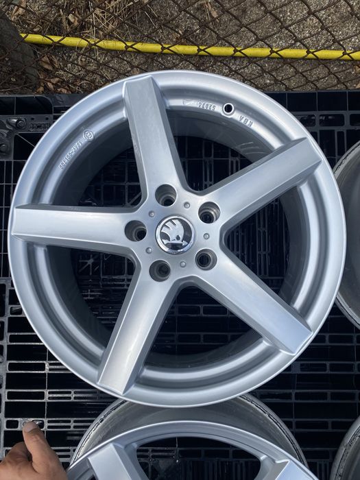 17 цола 5 х 112 мм Мерцедес , Фолксваген  , VW , Ауди , Шкода