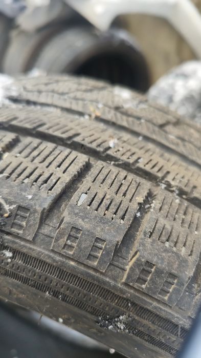 Продам резину и колпаки