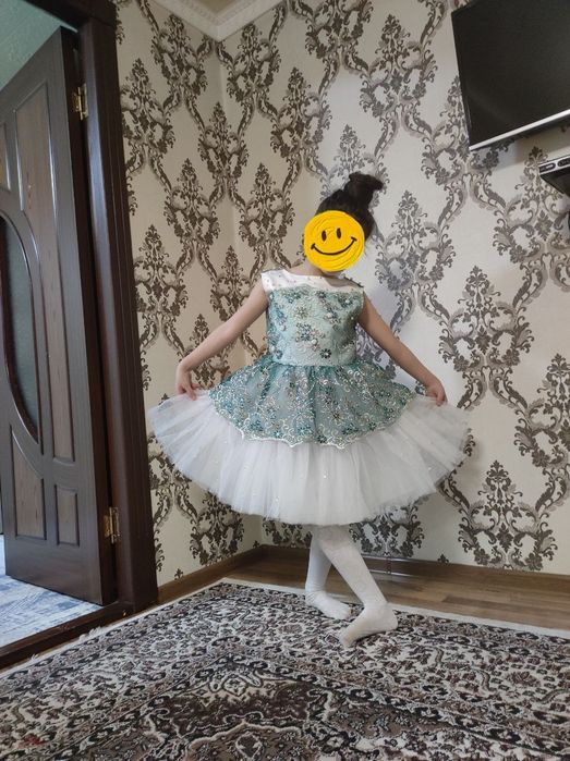 Qizlaga oq kòylela sotiladi 5-6-7- yoshga