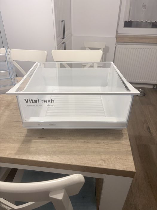 Rafturi si sticle combina frigorifica Bosch