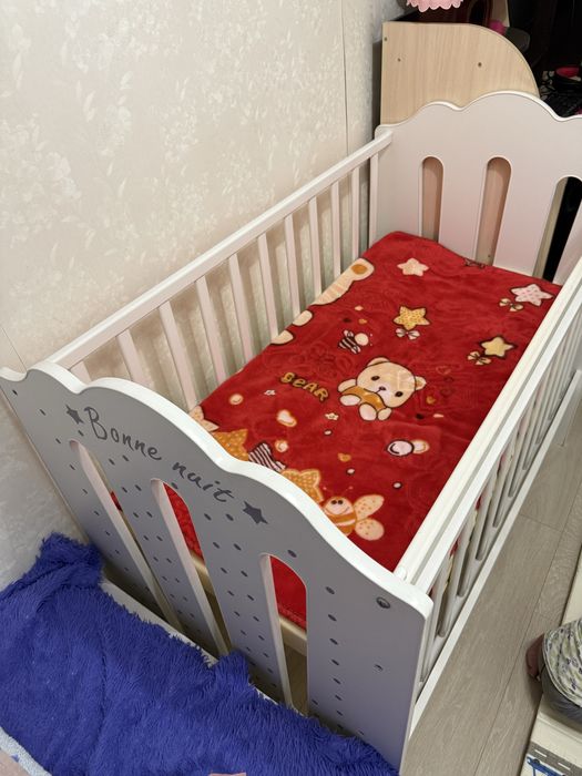Отдам кроватку бесплатно!
