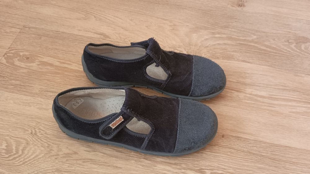 Пантофи 38 размер